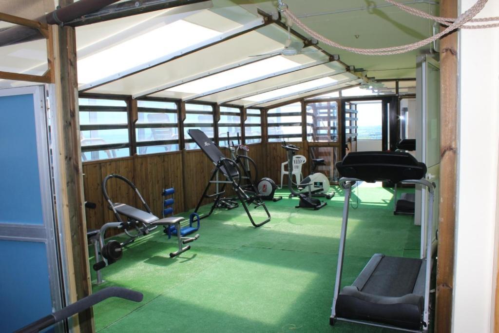 Hotel Byron Milano Marittima Kültér fotó