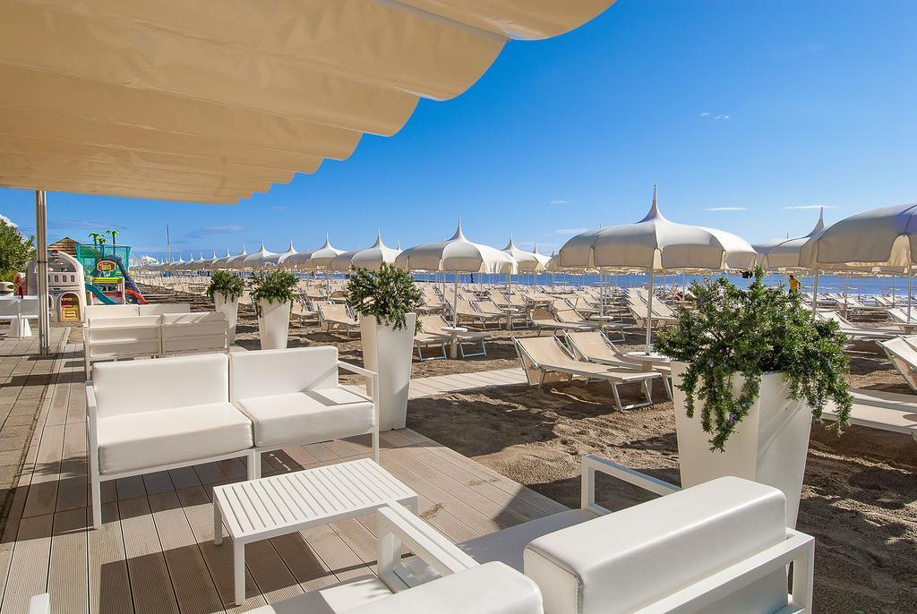 Hotel Byron Milano Marittima Kültér fotó