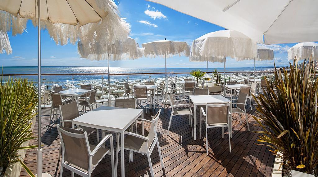 Hotel Byron Milano Marittima Kültér fotó