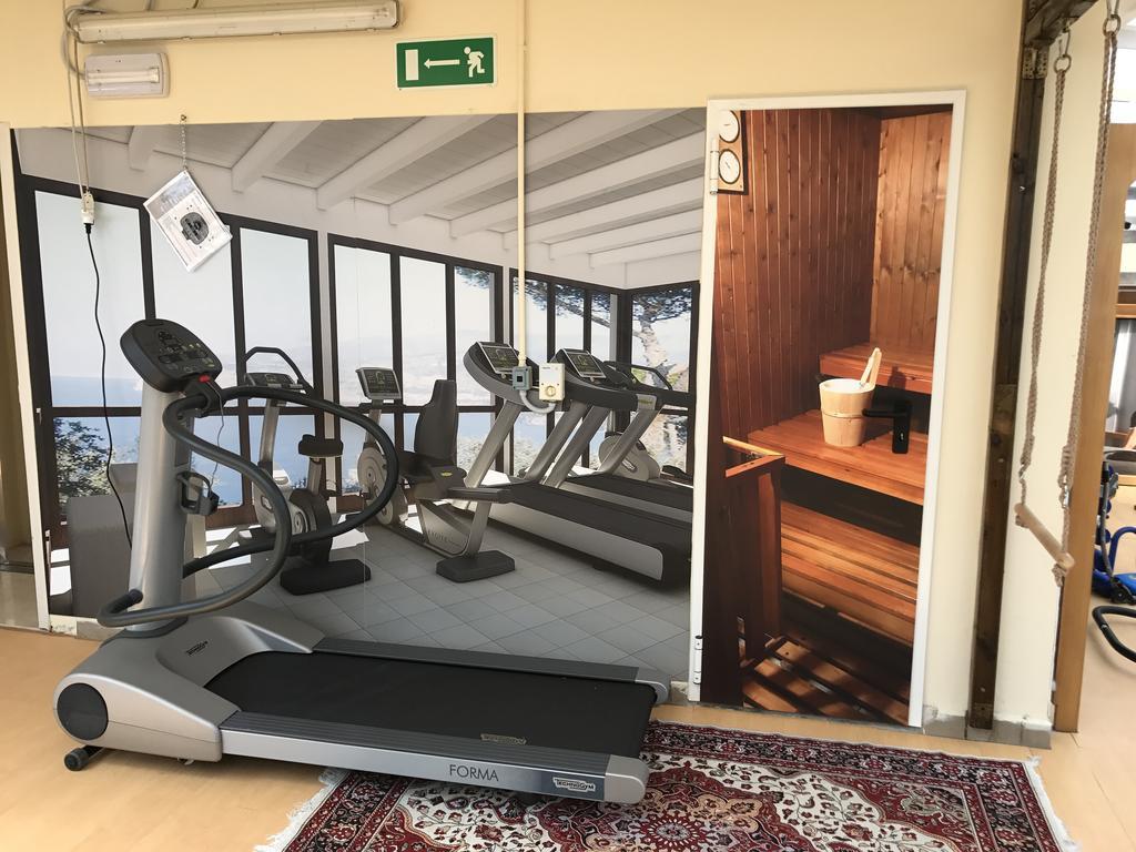 Hotel Byron Milano Marittima Kültér fotó