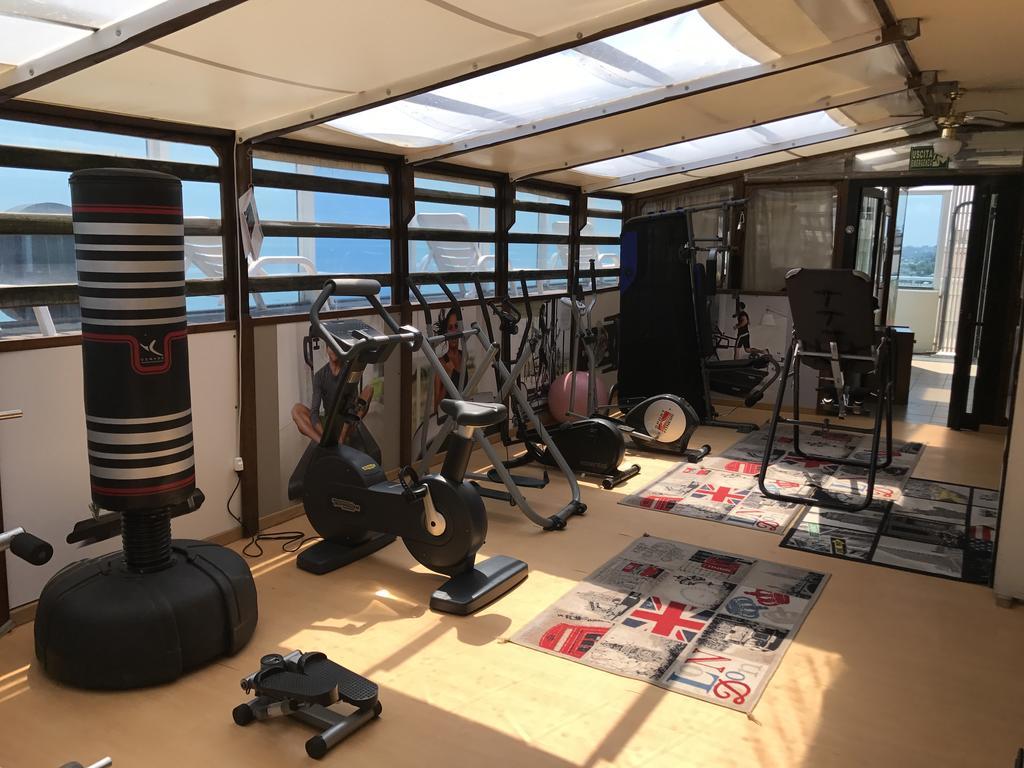 Hotel Byron Milano Marittima Kültér fotó