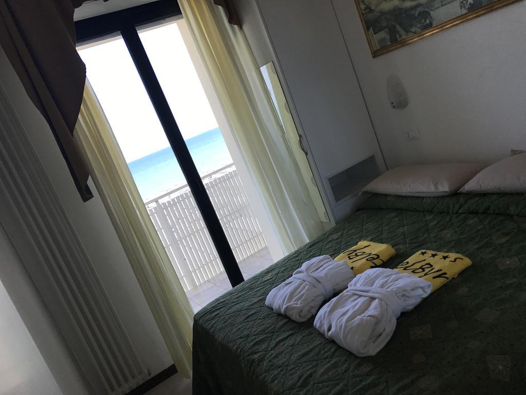 Hotel Byron Milano Marittima Kültér fotó
