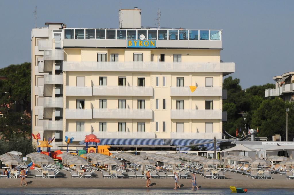 Hotel Byron Milano Marittima Kültér fotó