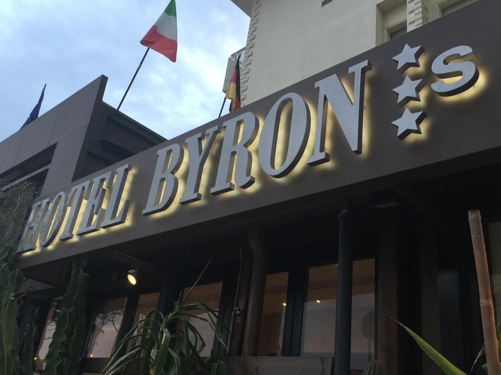 Hotel Byron Milano Marittima Kültér fotó