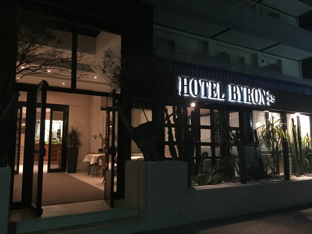 Hotel Byron Milano Marittima Kültér fotó