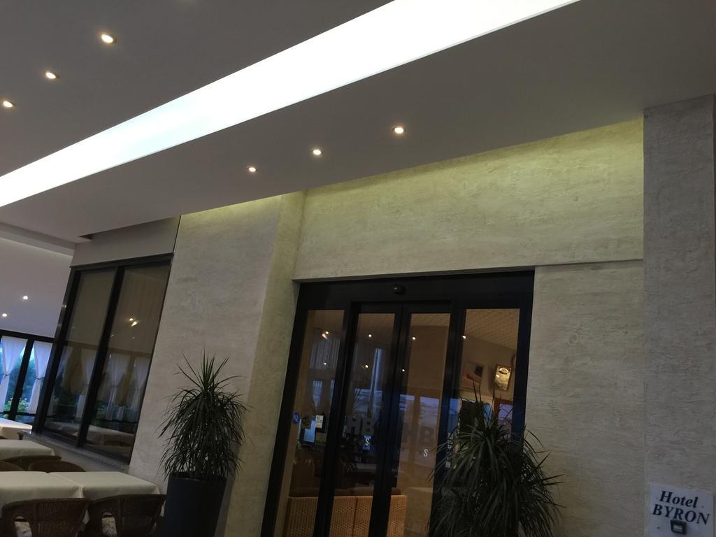 Hotel Byron Milano Marittima Kültér fotó