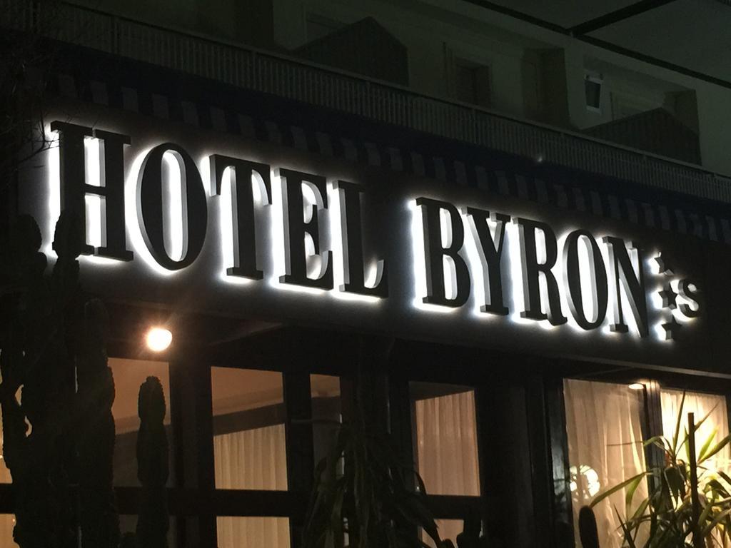 Hotel Byron Milano Marittima Kültér fotó