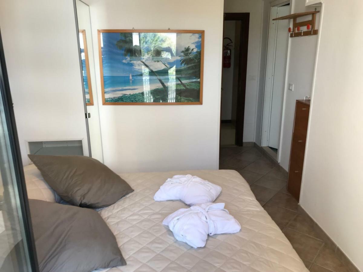 Hotel Byron Milano Marittima Kültér fotó